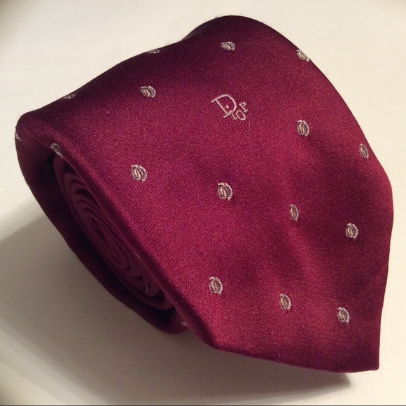 Dior Other - Dior burgundy geometric silk tie 54x3.25”